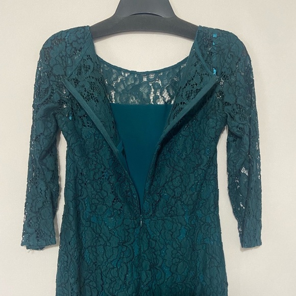 Lauren Ralph Lauren emerald green full lace mother of the bride dress - Picture 7 of 10